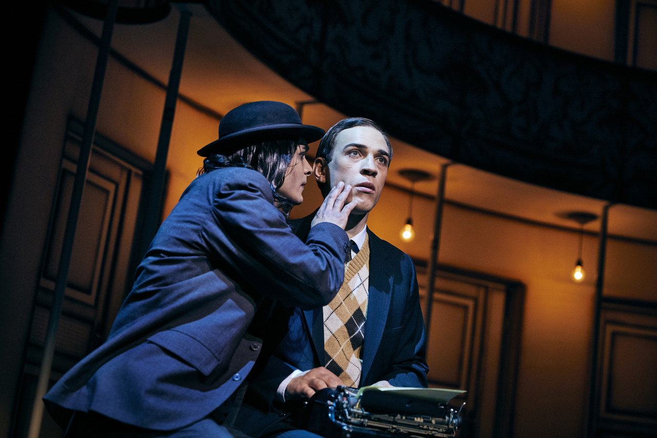 Cabaret på Aarhus Teater 2021/22. Foto Emilia Therese